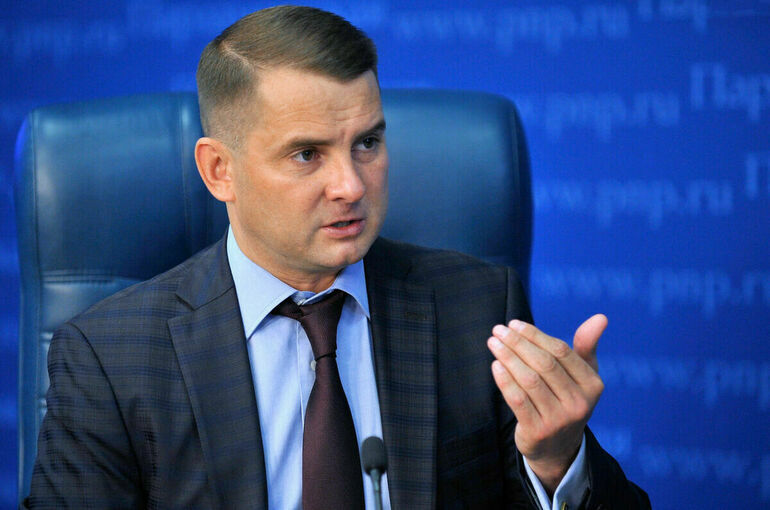 Нилов заявил, что задачей РФ является защита истории