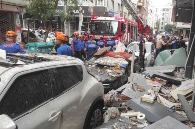 Один человек погиб при взрыве в жилом доме в Стамбуле
