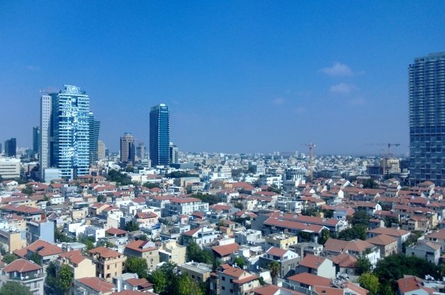 Воздушная тревога звучит в центре Тель-Авива