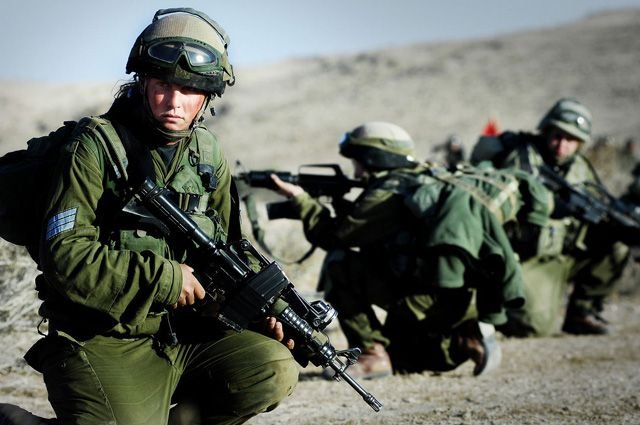 Армия Израиля за сутки обстреляла более 320 военных объектов ХАМАС в Газе