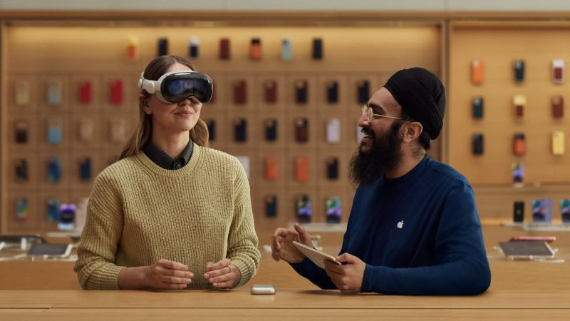 Покупателям гарнитуры Apple Vision Pro предстоит 25-минутная беседа с продавцом