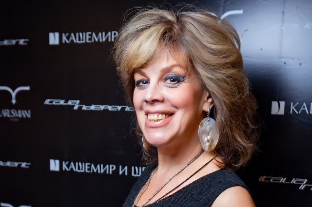 SHOT: мошенники обманули оперную певицу Казарновскую на 900 тыс. рублей