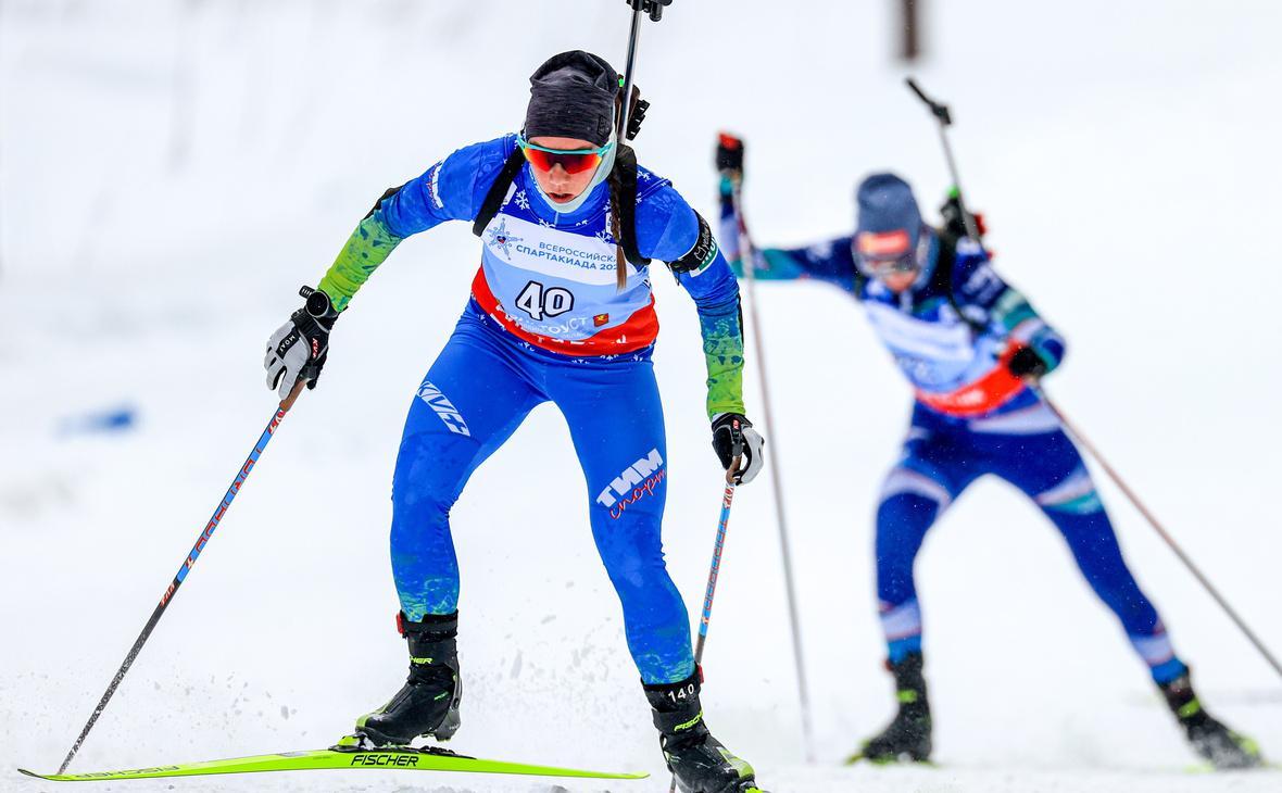 Бывшая лыжница выиграла третье золото в биатлоне на Спартакиаде