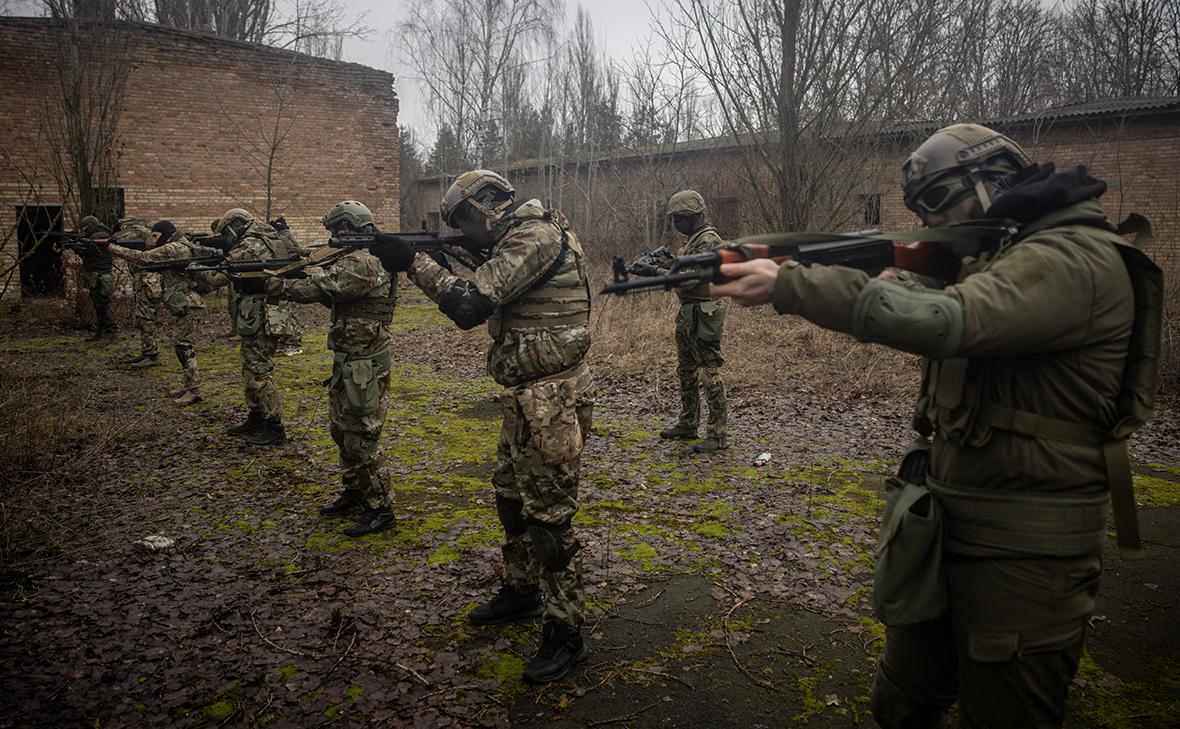 AFP узнало о длительном изучении в ЕС возможной отправки войск на Украину