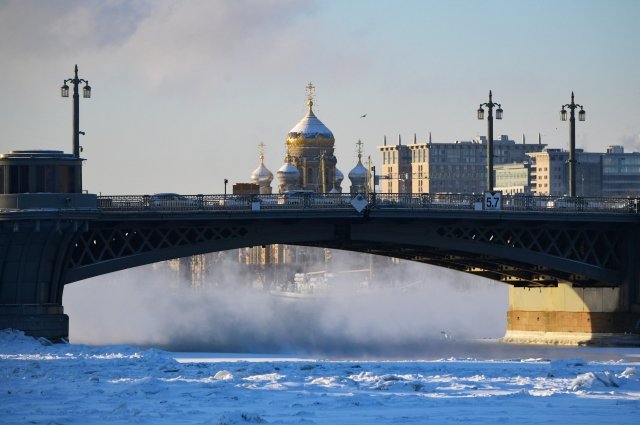 SHOT: над Санкт-Петербургом прогремел мощный взрыв
