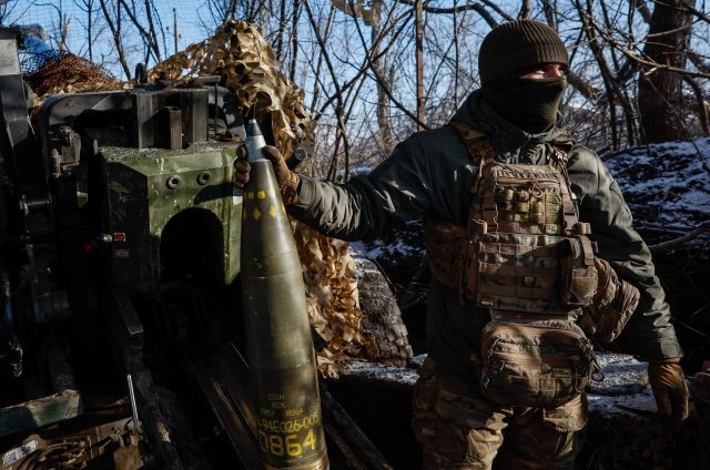 Украинские военные сбросили взрывоопасный предмет с БПЛА на Горловку