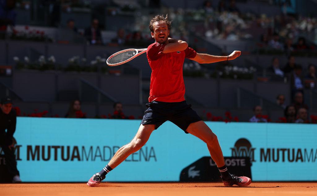 Даниил Медведев из-за травмы снялся с четвертьфинала «Мастерс» в Мадриде
