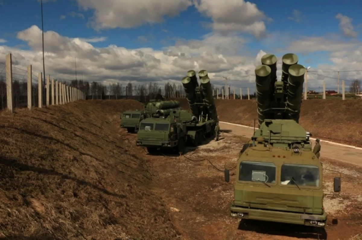 Восемь украинских беспилотников сбиты за ночь в небе над Курской областью