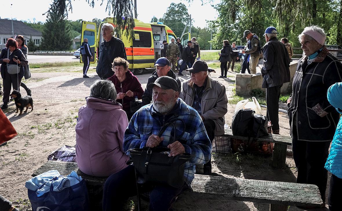 Украина эвакуировала более 7 тыс. человек из Харьковской области