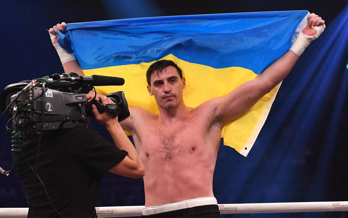 "Не хочу даже делить с ними один ринг". Украинский боксер отказался от боя с россиянином за $400 тыс.