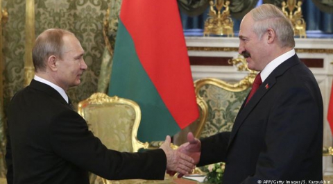 Путин пообещал Лукашенко в течение 10 дней урегулировать нефтегазовый спор