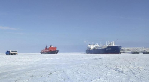 Таяние льдов в Северном Ледовитом океане упрощает транспортировку грузов по Северному морскому пути